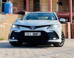 تۆیۆتا کامری